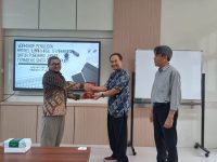 Workshop Penulisan Artikel Ilmiah Hasil Tugas Akhir Mahasiswa untuk Publikasi Jurnal Terindeks SINTA atau SCOPUS